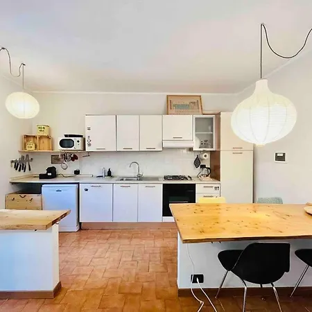 Apartment Bright Finalborgo