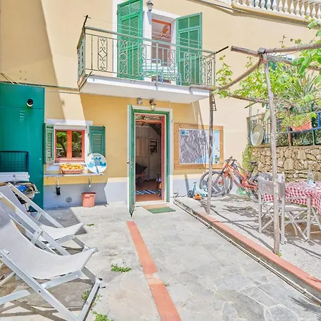 Bright Finalborgo Apartment *