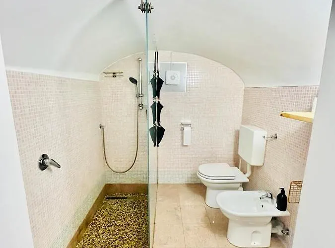 דירה Bright Finalborgo *