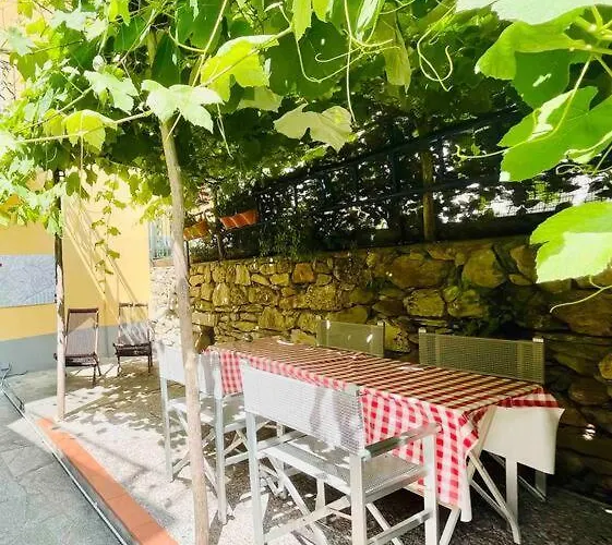 Bright Finalborgo Finale Ligure